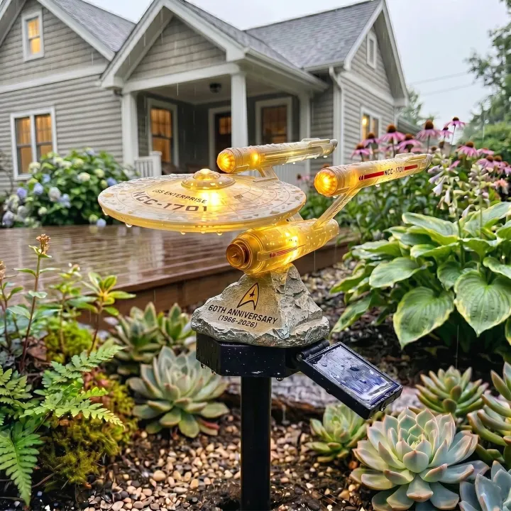 60th Anniversary Enterprise NCC-1701 Solar Garden Light – Moadeva